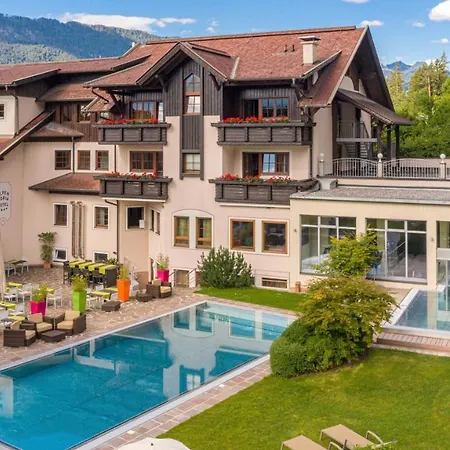 Alpen Adria & 4*