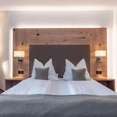 Otel Alpen Adria & 4*
