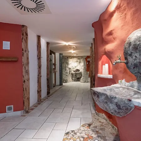 Otel Alpen Adria & Presseggersee