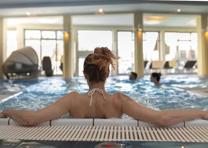 Alpen Adria & Hotel 4*