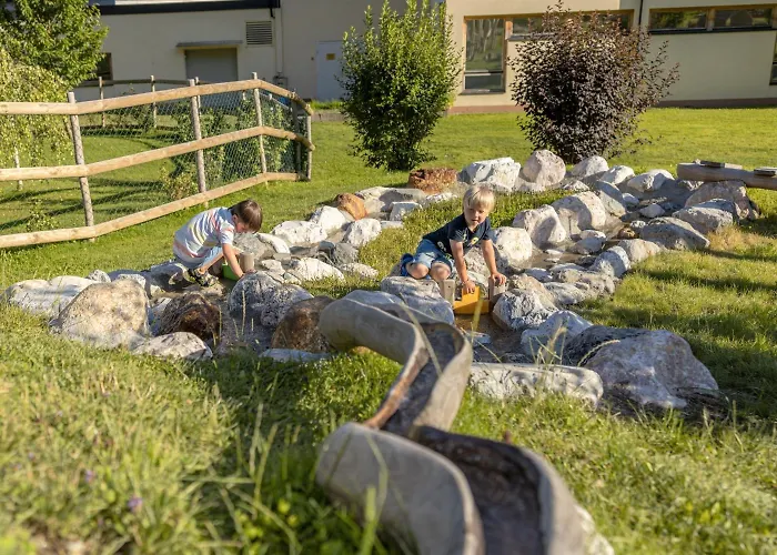 Alpen Adria & Hotel Presseggersee